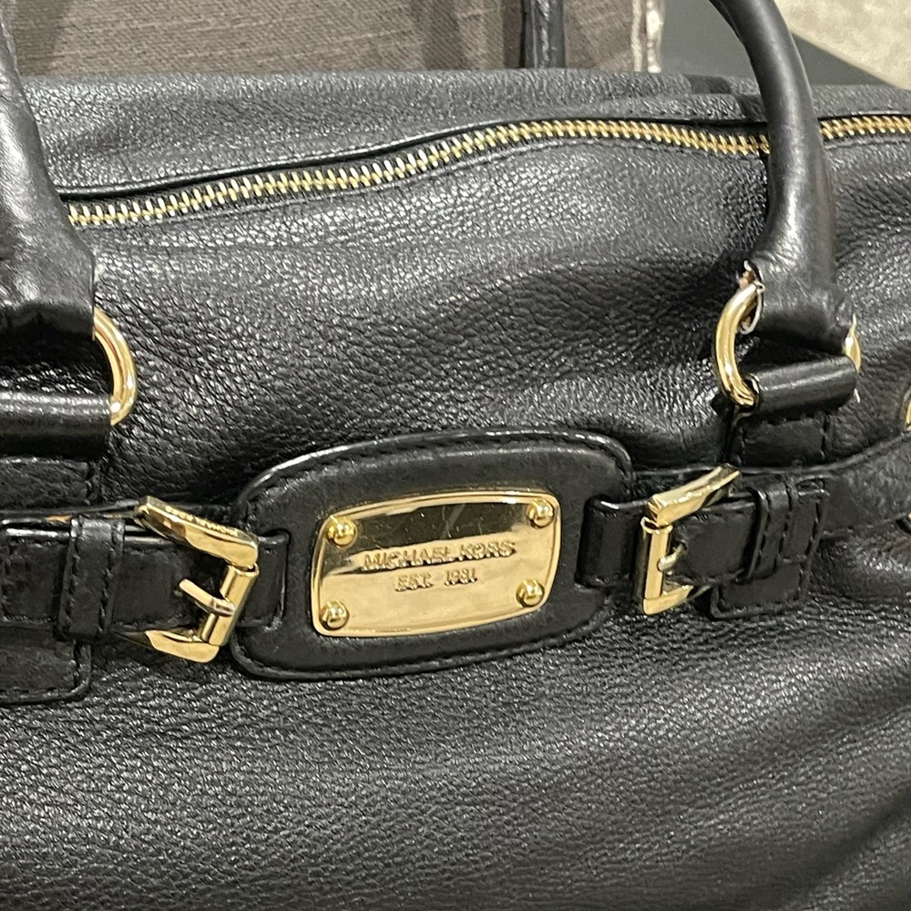 Black Leather Michael Kors Weekender Tote Bag w/Gold Accent - Picture 3 of 11